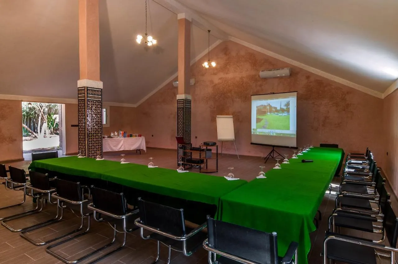 Villa Des 3 Golfs Marrakesh Bed & Breakfast